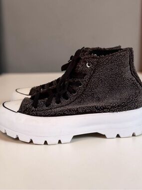 Converse Chuck Taylor Lugged Platform Cozy Sherpa High Top Grey Women's 8.5